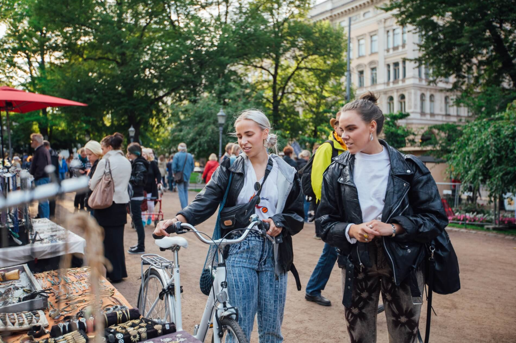 Tuleva ohjelma ja tapahtumat Helsinki Virtual Villagessa